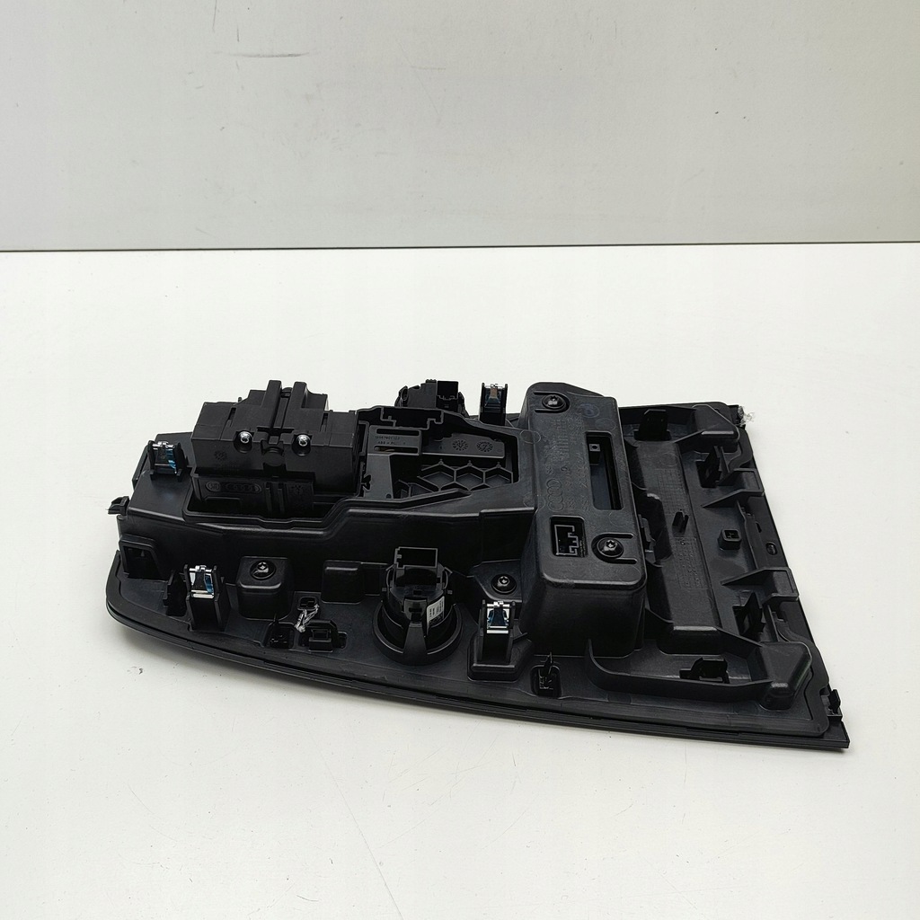 фото №6, Audi q4 sportback e-tron 2023 домкрат перемикання передач / верхній