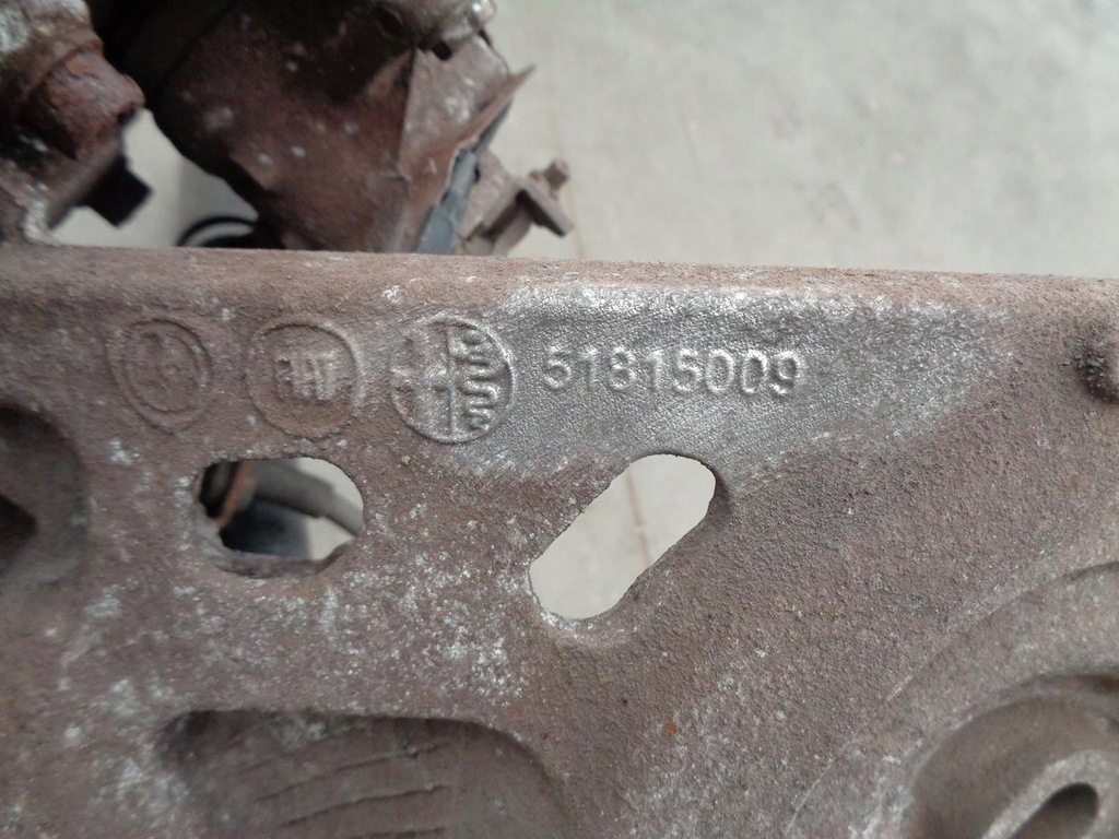 фото №12, Ступиця важіль важелі alfa romeo giulietta лівий задній