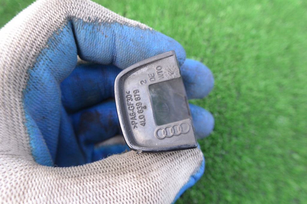 фото №6, Заглушка ручка двері ліва перед задня audi q7 4l