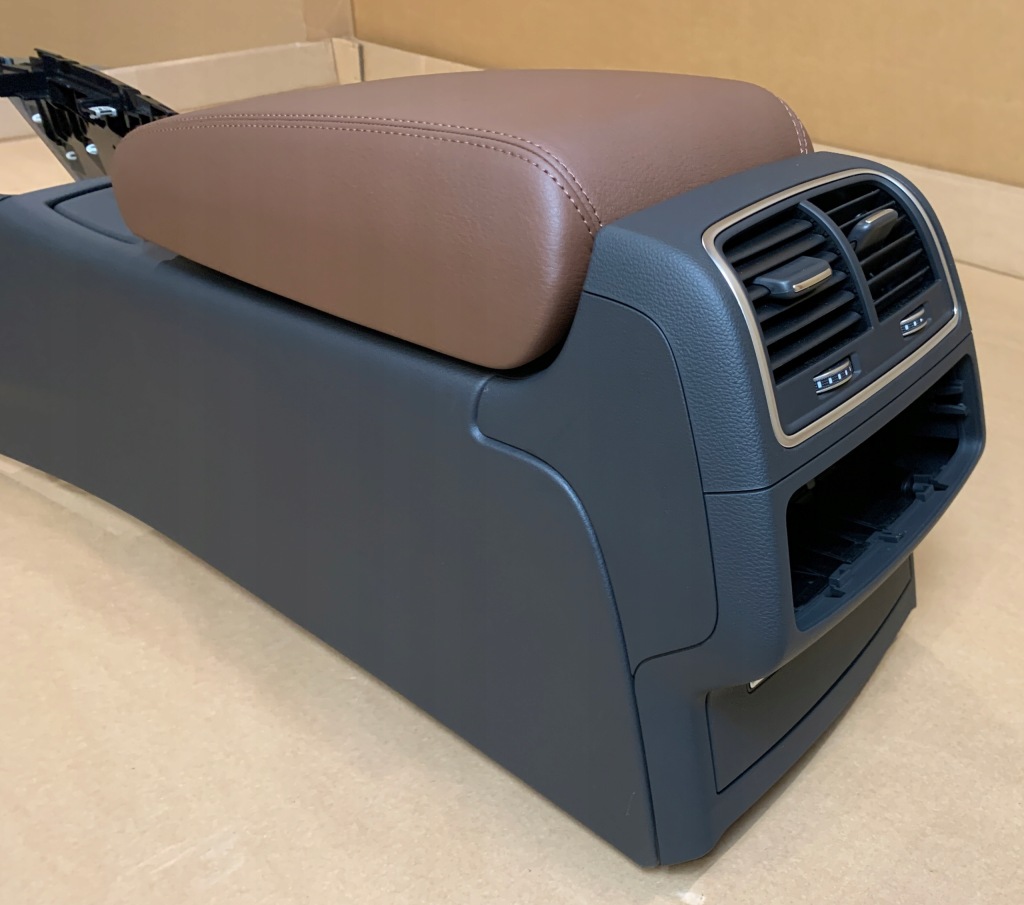 фото №10, Audi a6 2017 сиденья заднее сиденье кожа вентилируемые память обивка туннель 32 km