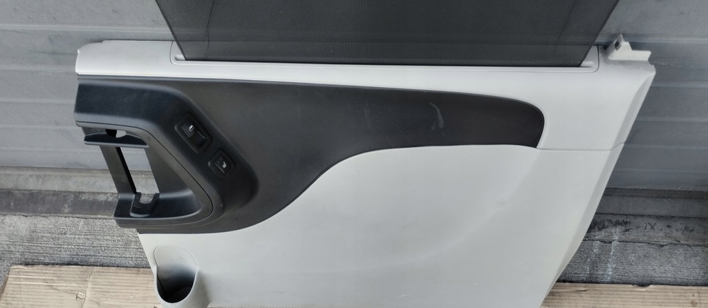 фото №4, Обшивка дверь задний задняя правый chrysler lancia voyager шторка kompletny