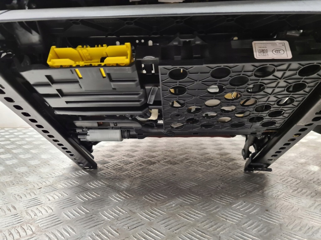 фото №9, Bmw x6 g06 середина сиденья заднее сиденье туннель обшивки обивка кожа