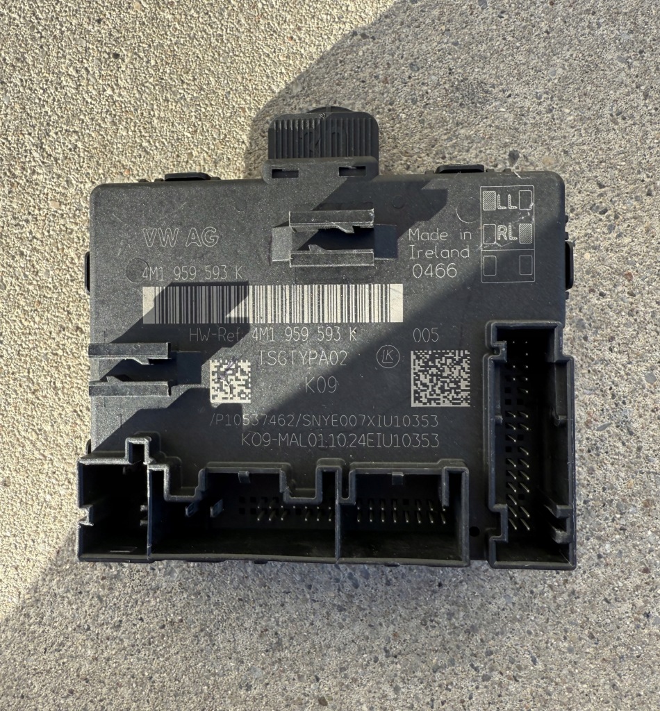 фото №1, Audi q8 4m8 блок керування модуль двері лівий перед 4m1959593k....