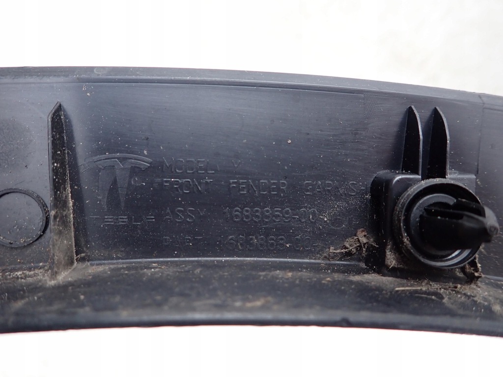 фото №14, Tesla model y 20- молдинг накладка лівий перед