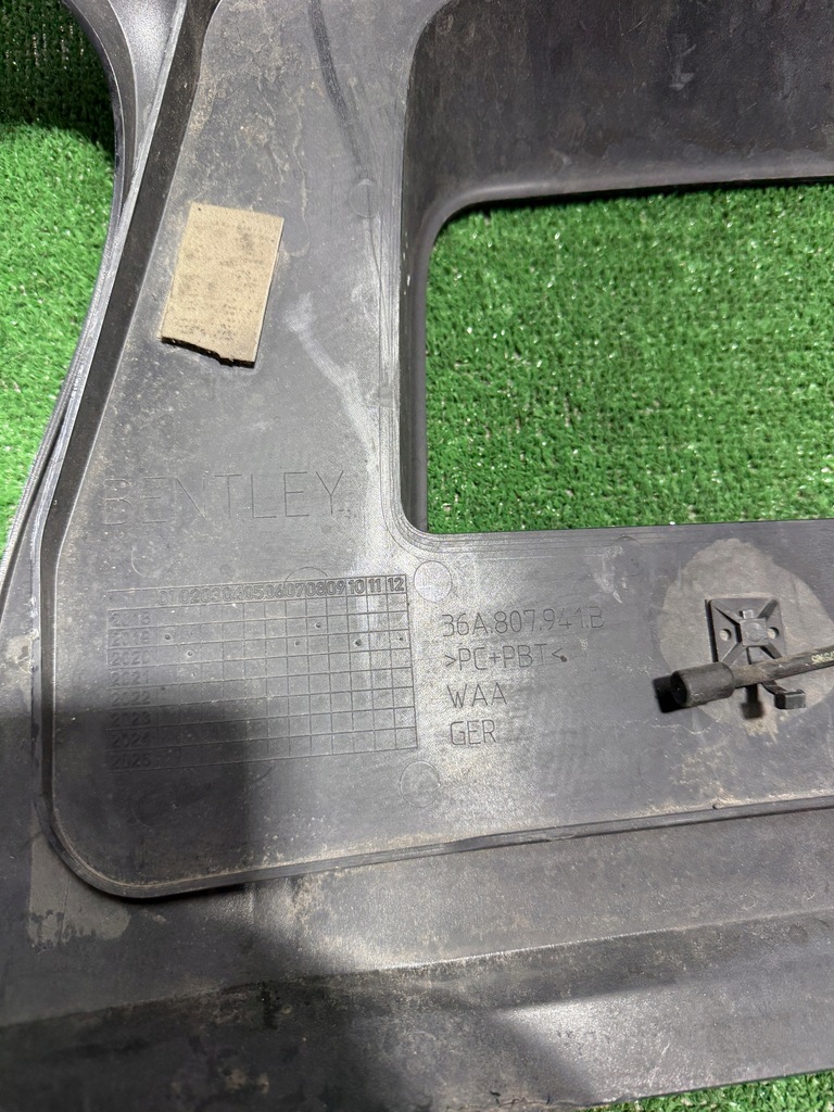 фото №14, Лампа дифузор задній бампер задня bentley bentayga lift 20- bdb