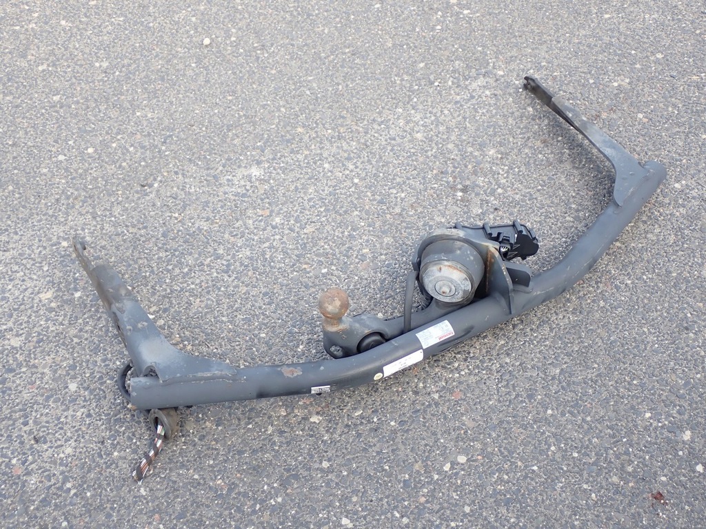 фото №5, Hak буксировочный электрический шар разъём skoda karoq 57a803880a bosal