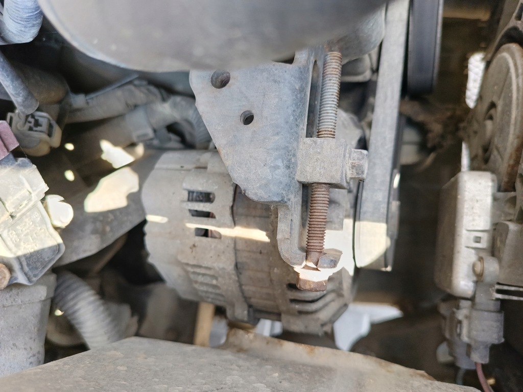 фото №1, Mitsubishi pajero pinin 00-07 генератор 2.0