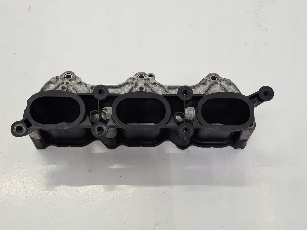 фото №1, Audi a4 b8 коллектор всасывающий 3.2fsi cal 06e133110s