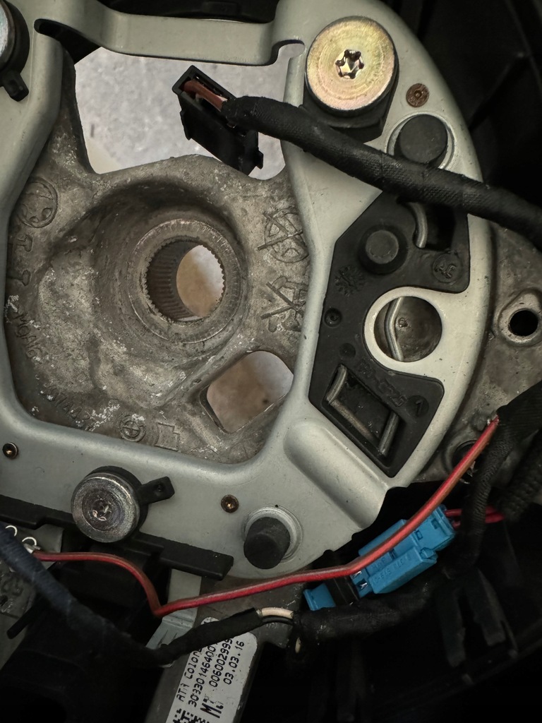 фото №14, Bmw 1 f20 3 f30 4 f f36 f48 x1 x2 x3 m2 m3 f80 m4 f82 повітропровід пелюстки перемикання