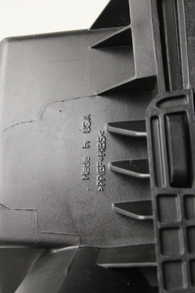 фото №8, Opel ampera chevrolet volt 11r- корпус фильтра воздуха 22898733