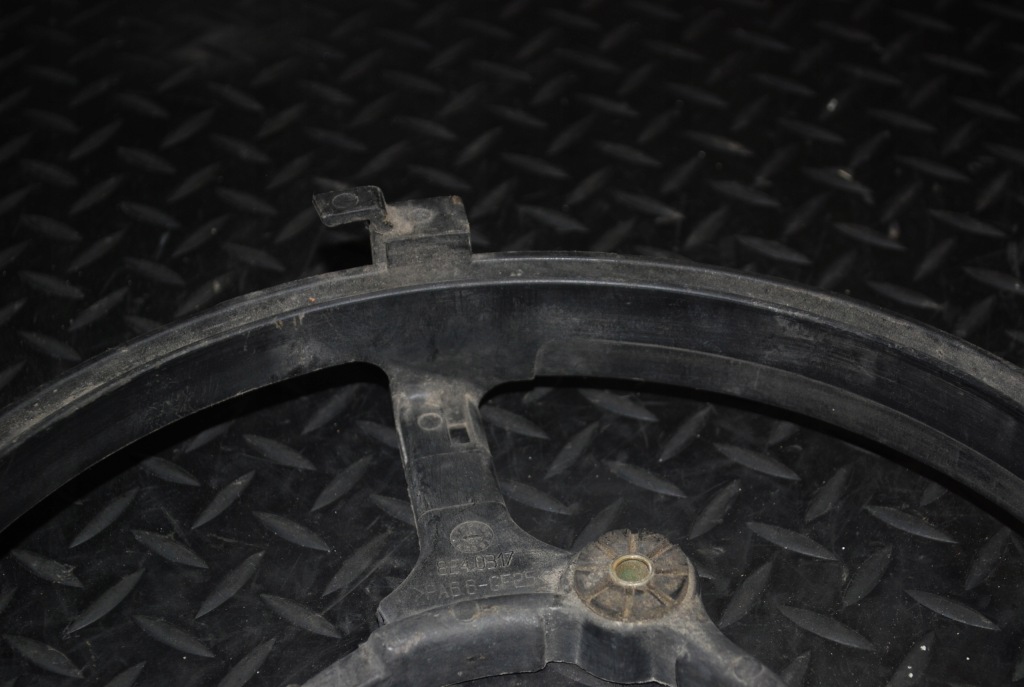 фото №2, Рамка кронштейн вентилятора audi a8 d2