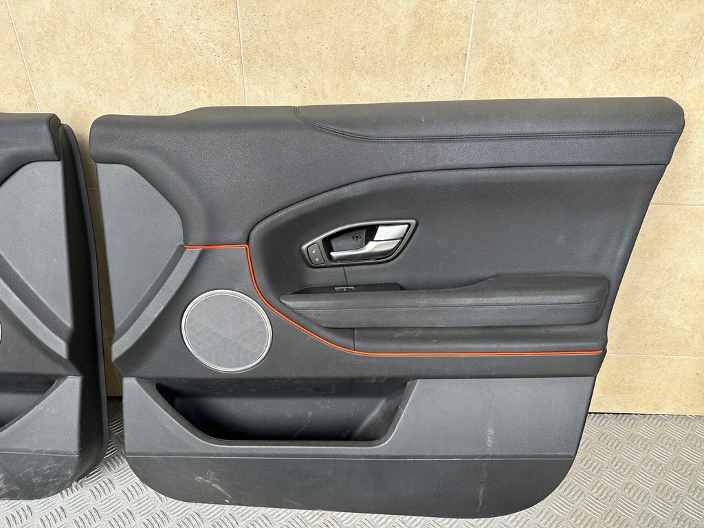 фото №3, Обивка обшивка передний evoque sport lift 2017 r.