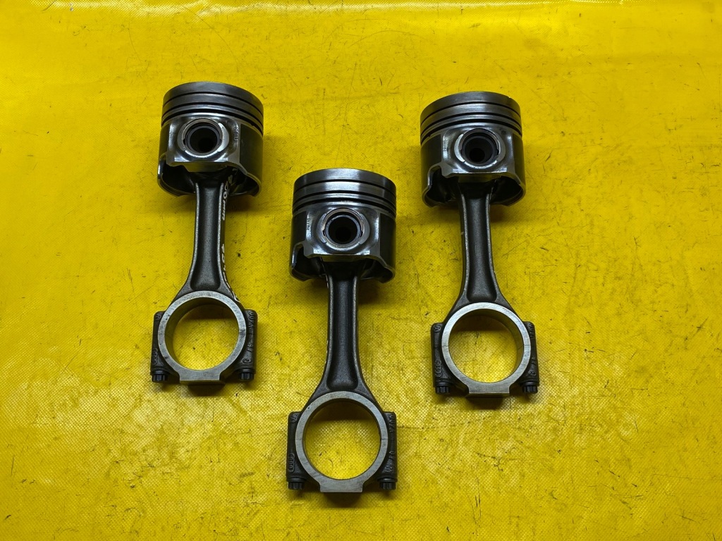 Купити Поршень поршні шатун шату́н 81l97a8 audi a4 b7 a6 c6 blb 2.0 tdi 038j r061