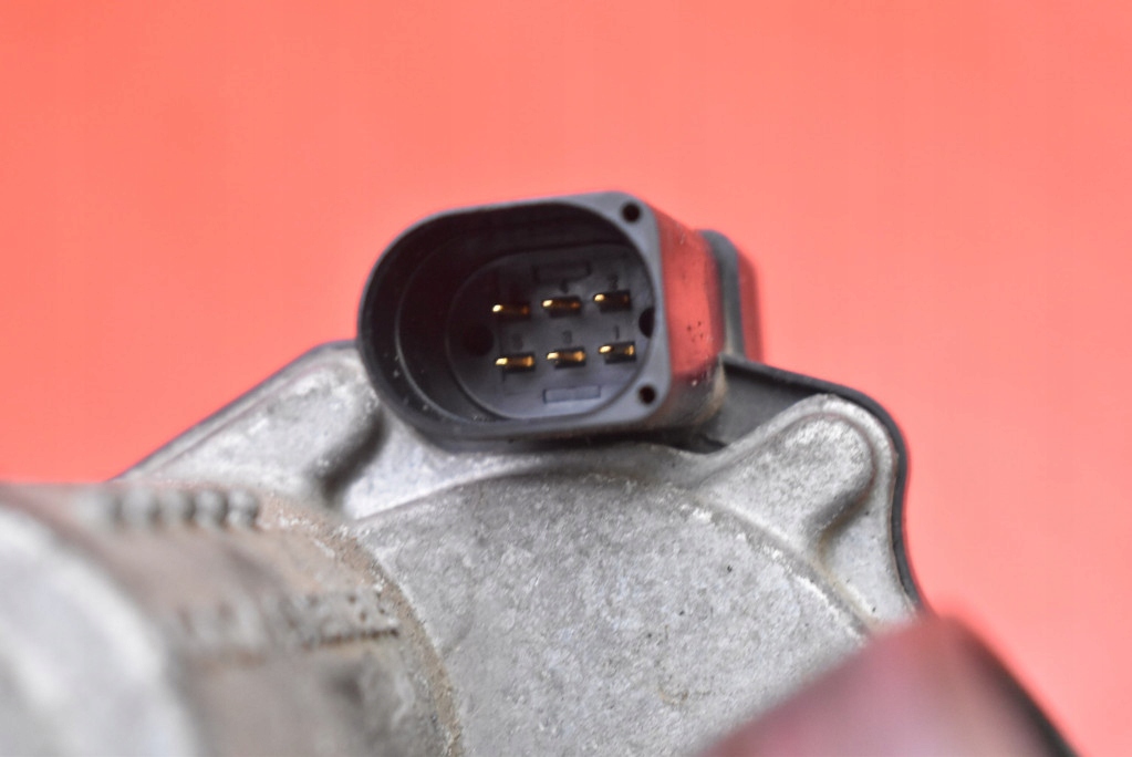 фото №8, Дроссельная заслонка 03c133062c seat ibiza 3 iii 1.4 16v 75 km 06-08