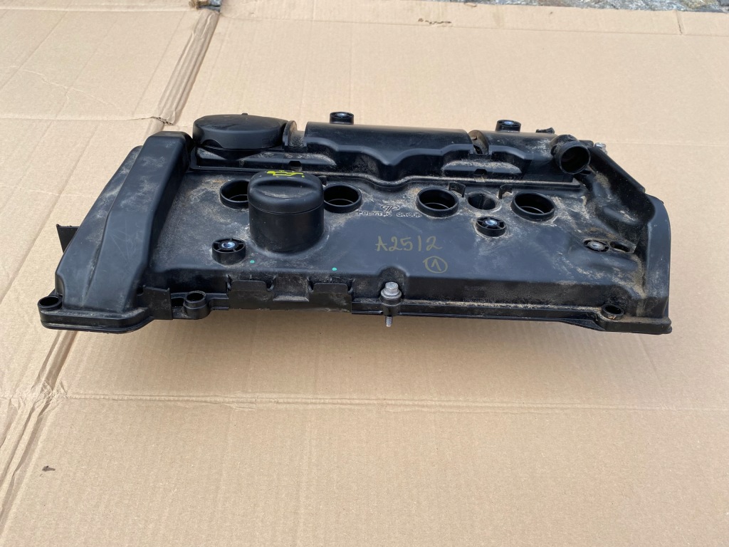 Citroen c5 peugeot 3008 кришка захист клапанів 9818425480 оригінал Доставка