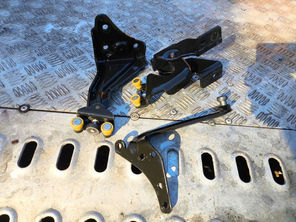 фото №1, Ролики напрямні двері розсувних pr kpl scudo expert jumpy proace 07-