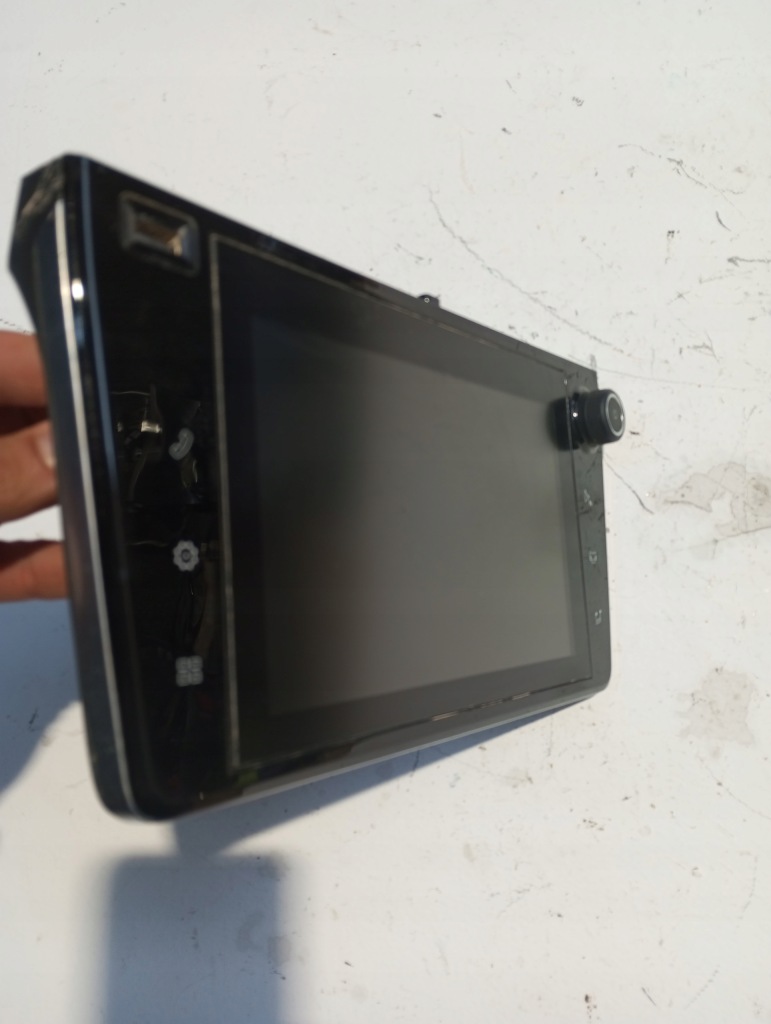 Екран дисплей peugeot rifter 98162661zd в Україні