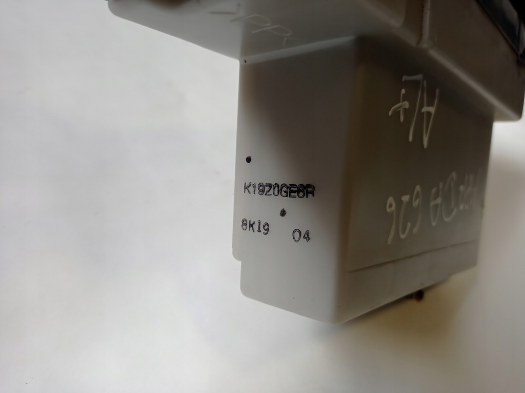 фото №6, Панель кондиционера mazda 626 k19z0ge6r