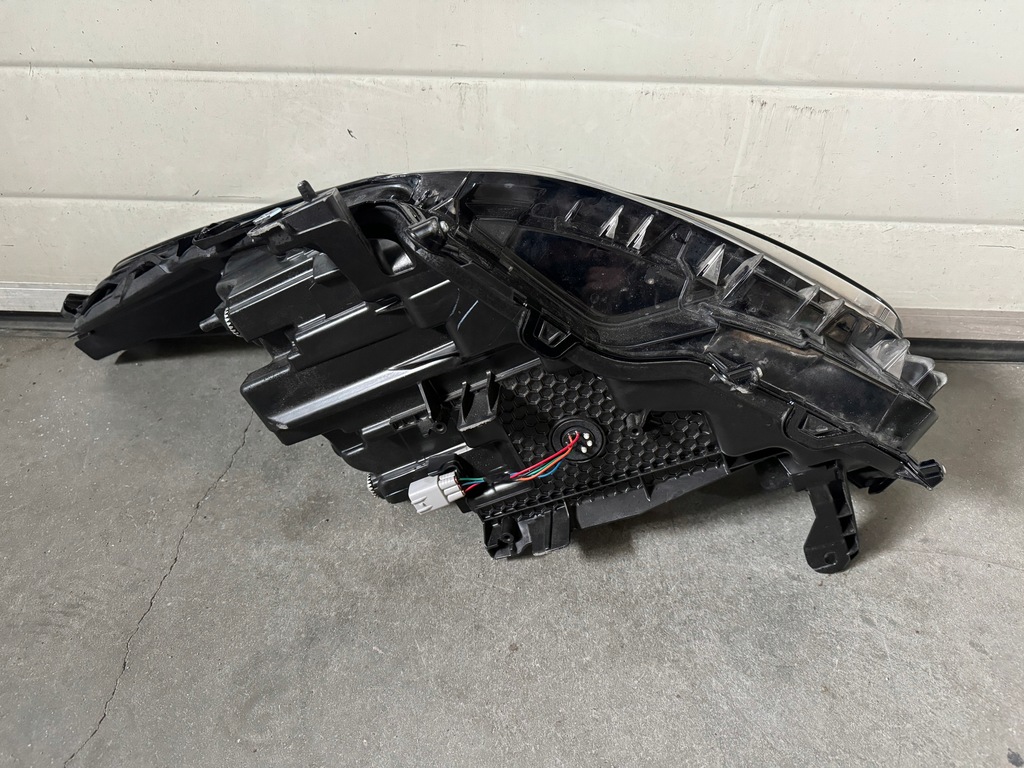 фото №6, Toyota highlander full led права лампа usa