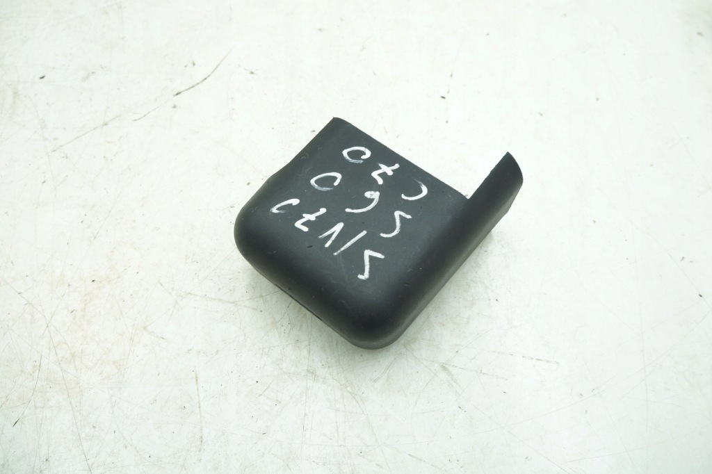 фото №1, Volvo v70 s70 c70 s60 заглушка фаркоп буксирувальний 9451231