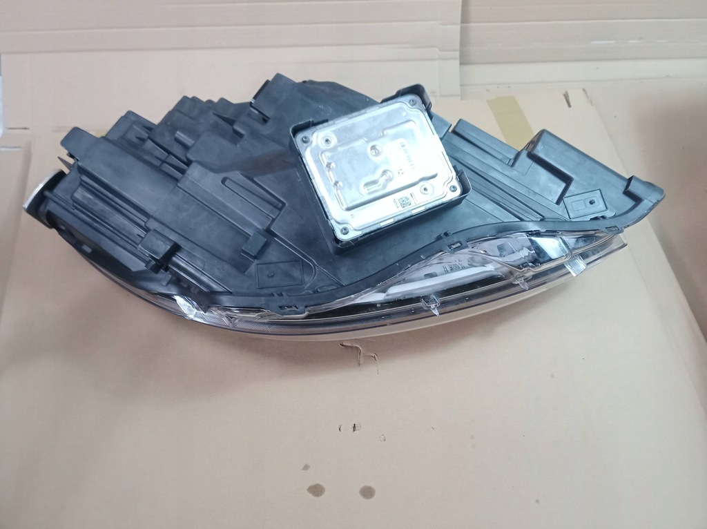 фото №6, Ford kuga iii 2020 перед сторона ліва лампи передні