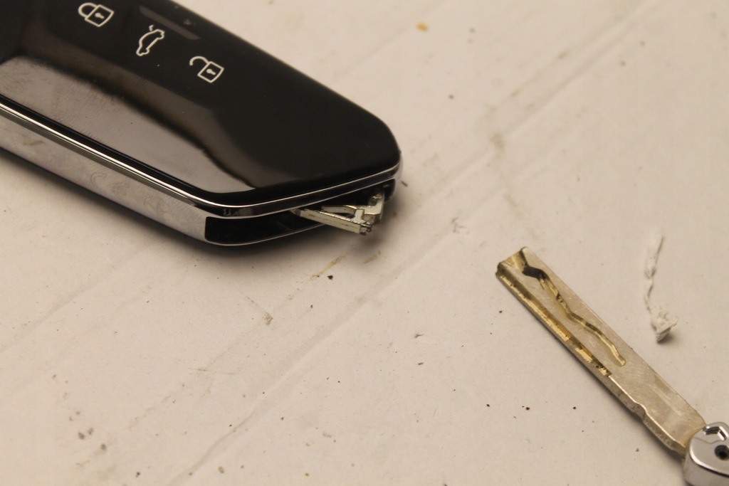 фото №8, Ключ жало skoda octavia iv 19r-