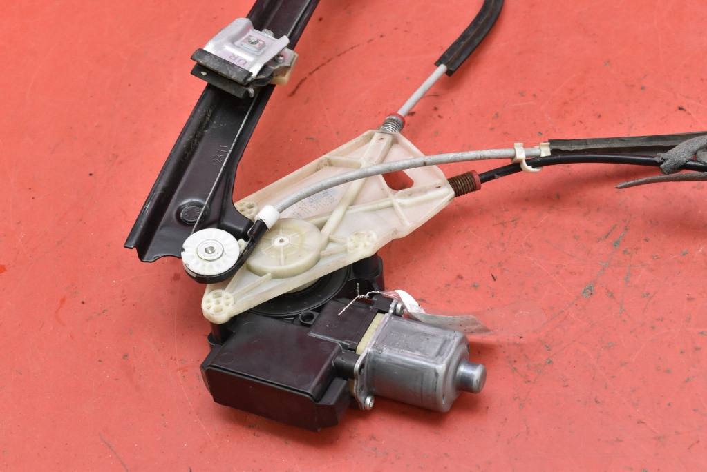 фото №9, Подъемник стекло правый перед eu 6r0959802ad vw polo 5 v 6r 09-15