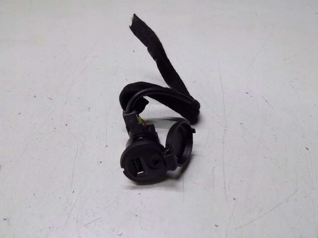 фото №6, Peugeot 3008 i разъём aux