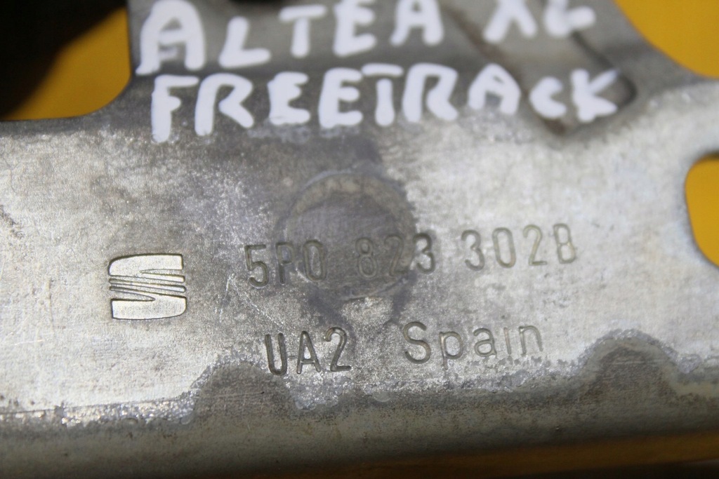 фото №7, Петля капот правый seat altea xl freetrack toledo iii 5p0823302b