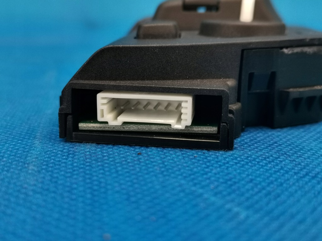 фото №8, Bmw x5 f15 2014r xdrive 30 d 190kw переключатель сиденье правый перед 9347410