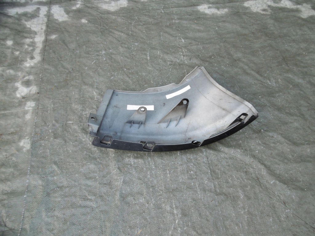 Купити Накладка захист лампи фара права scania r 1431923