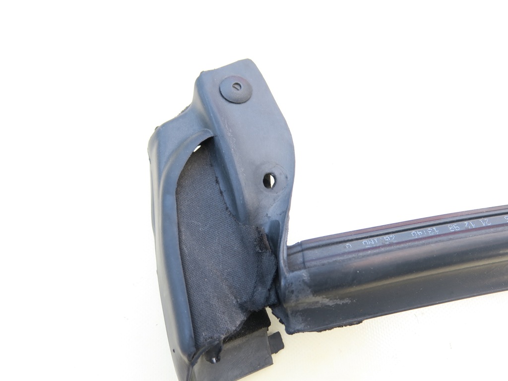 фото №2, Прокладка правая крыша mercedes slk w170 r170