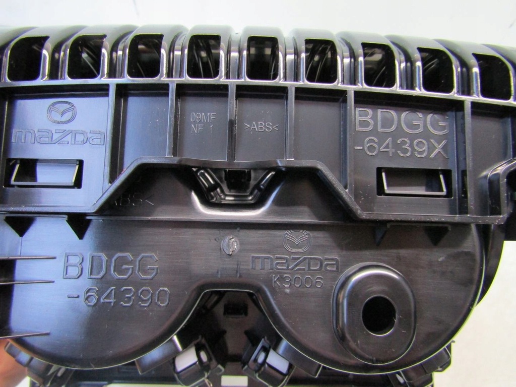 фото №10, Mazda 3 bp iv 23r кронштейн na напій напої чашка чашки бардачок bdgg-64390