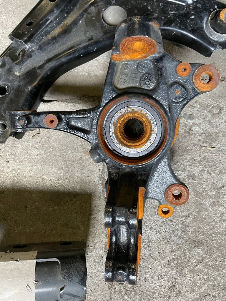 фото №7, Peugeot 308 ii рычаг амортизатор поворотный кулак