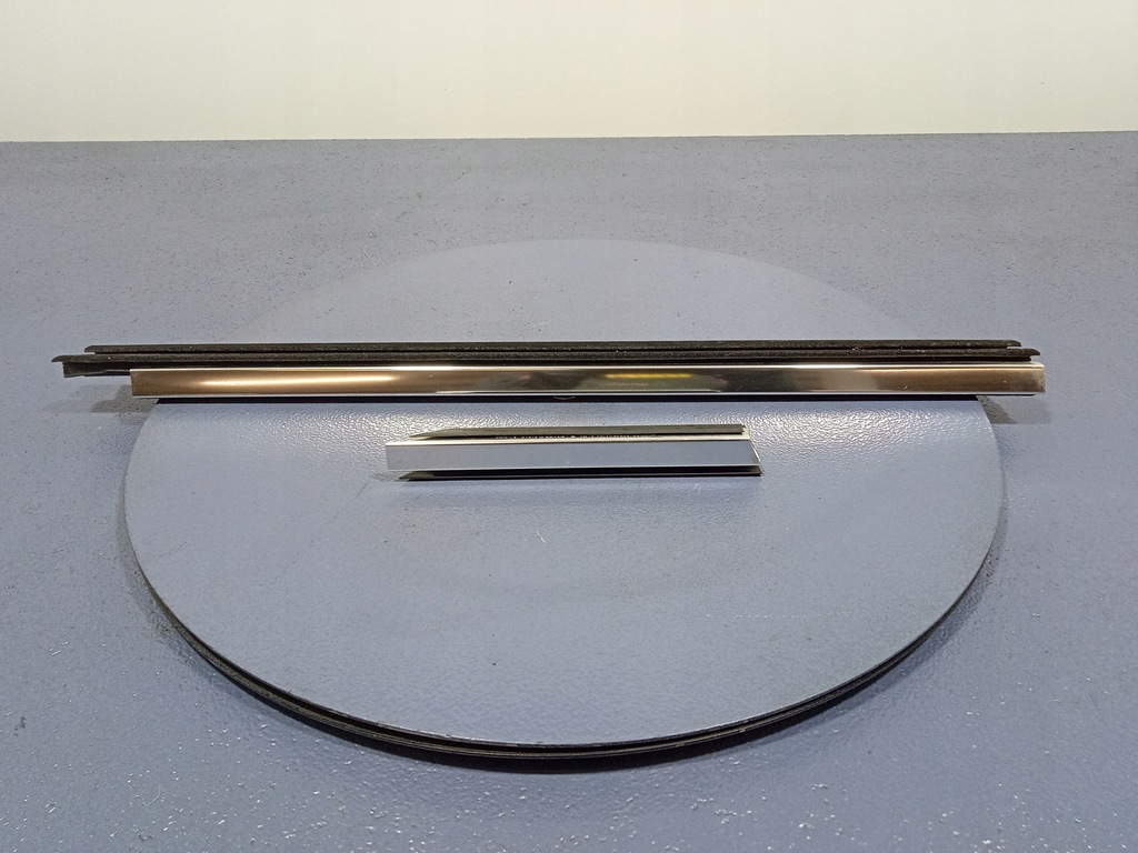 фото №1, Bmw 7 f01 молдинг внутренняя стекло дверь задняя правая 7206450