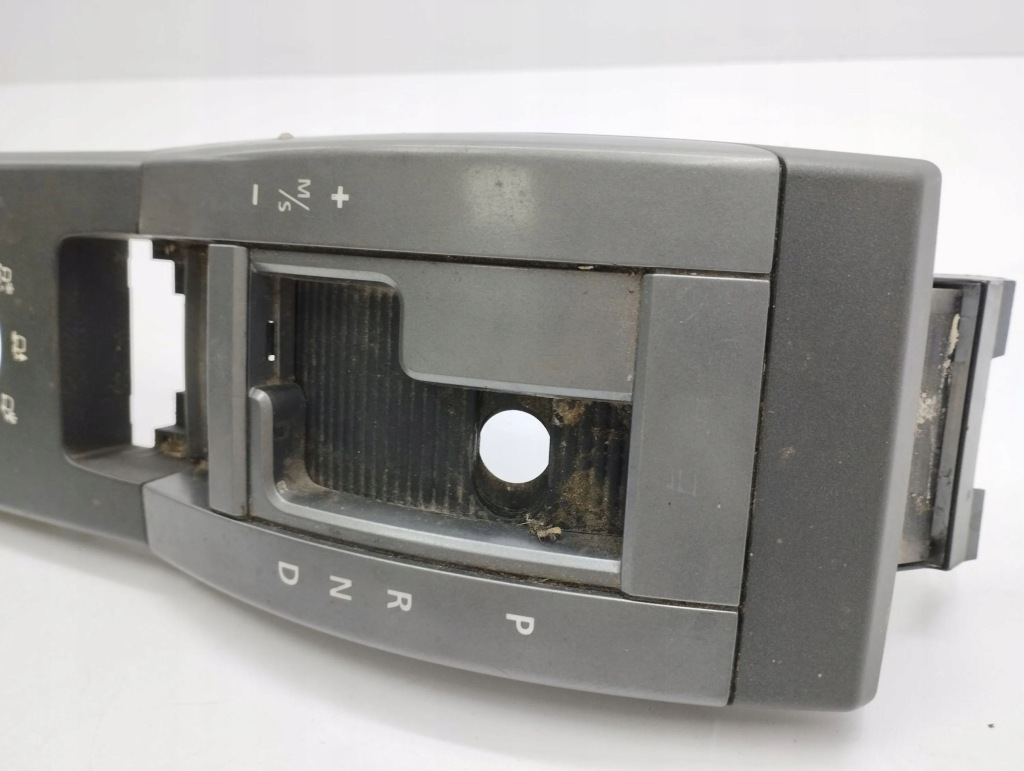 Land rover range rover sport l320 2007 рамка рычаг переключения передач  fjg500032xxx в Украине