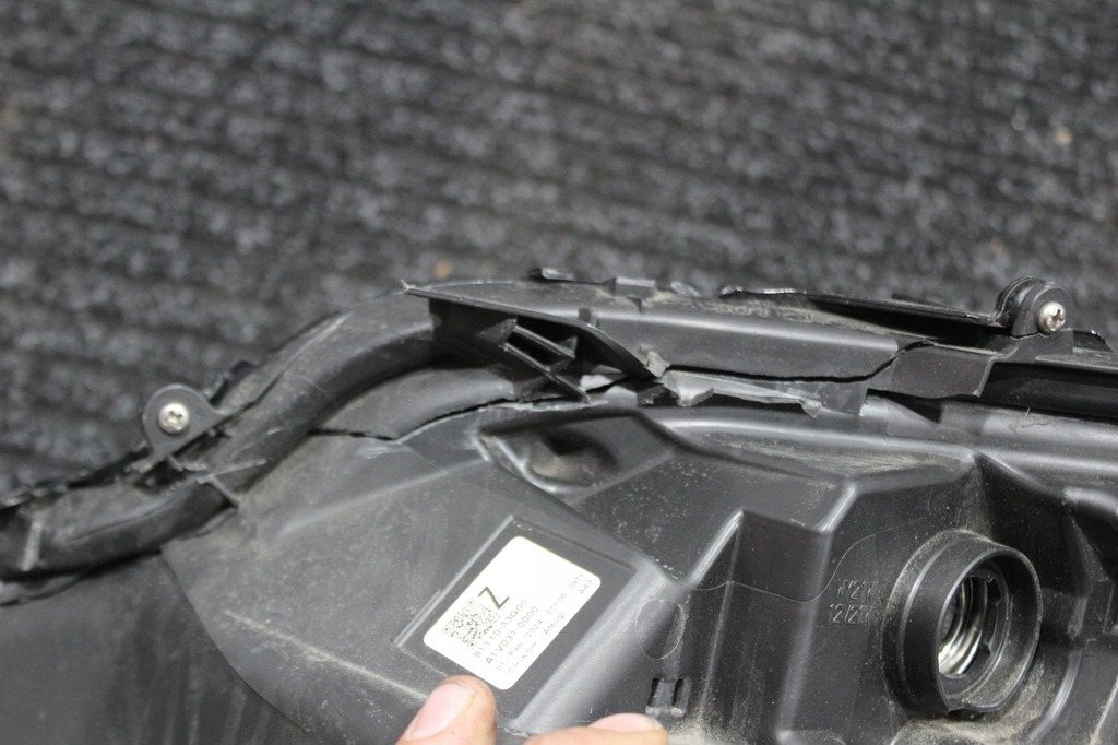 фото №8, Лампа права перед toyota camry viii 8 full led 81110-33g00