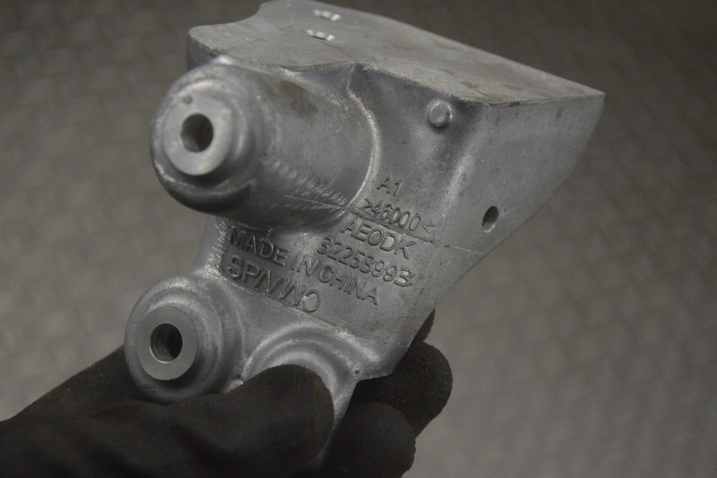 фото №6, Volvo xc40 кронштейн каталізатора b4 2023