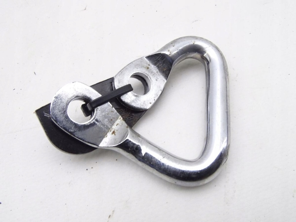 фото №1, Audi tt 8n 98-06 кронштейн поперечина левый задняя