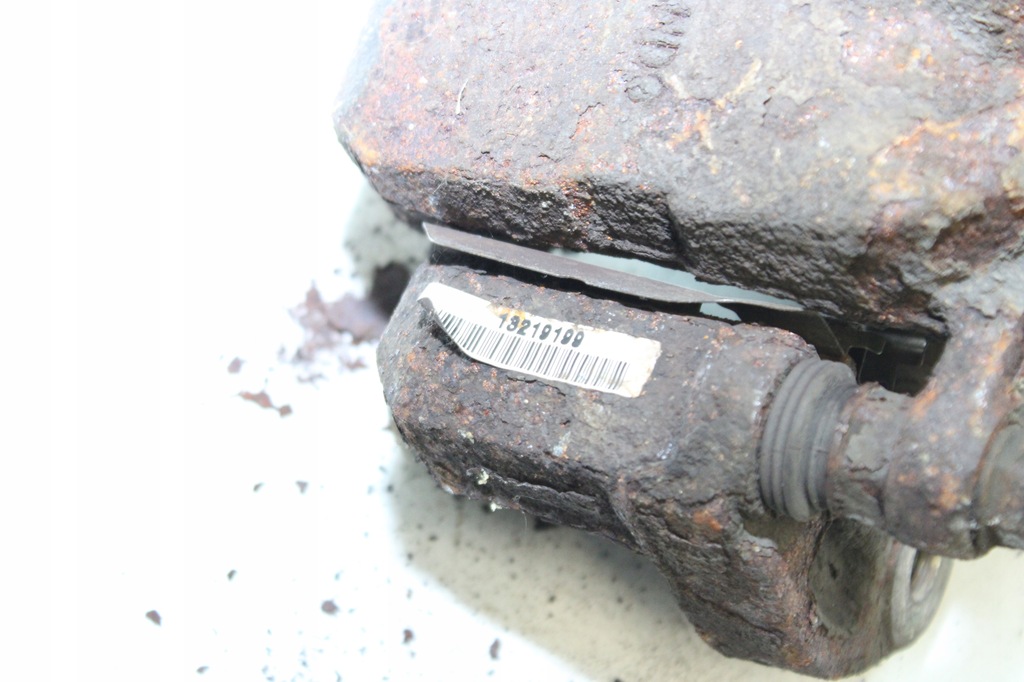 фото №7, Opel insignia суппорт правый перед 2.0 cdti