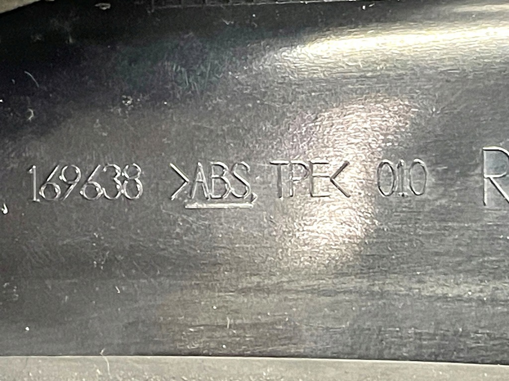 фото №11, Opel insignia a 2010 права сторона лампа задня