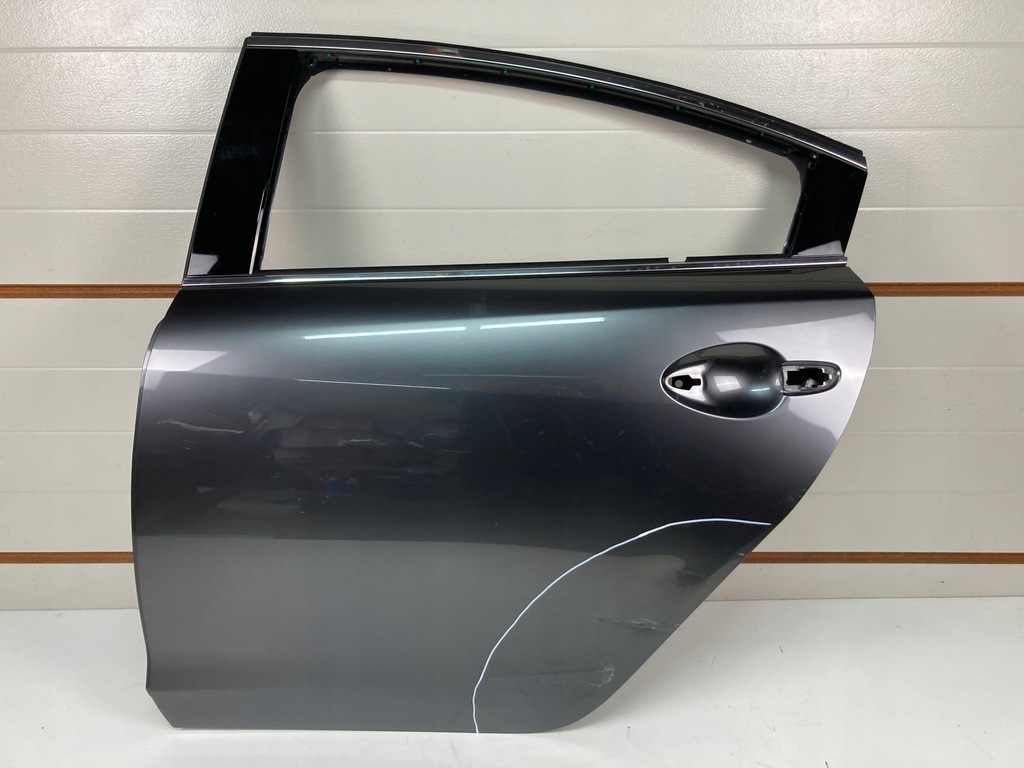 фото №1, Дверь левая задние mazda 6 gj sedan