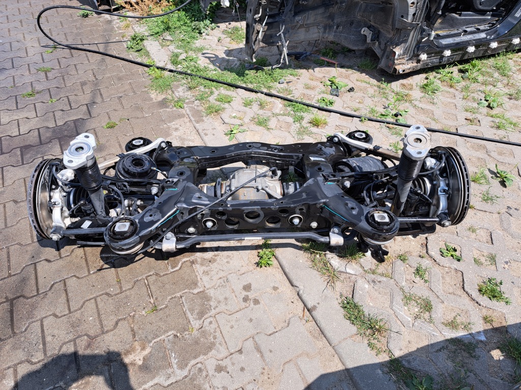 Купити Mercedes 167 підрамник задній