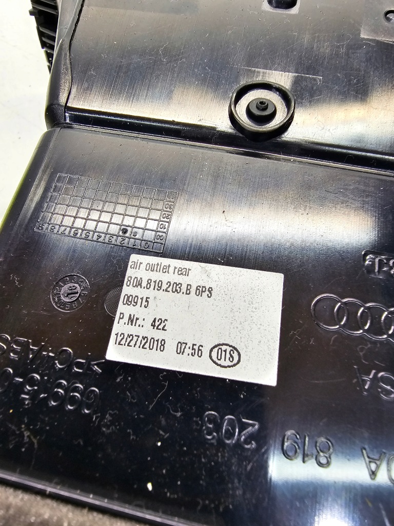 Решётка обдув задняя audi q5 fy 80a819203b Недорого