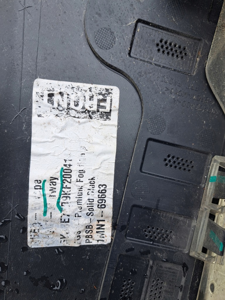 фото №9, Tesla 3 iii бампер передній перед kompletny pdc