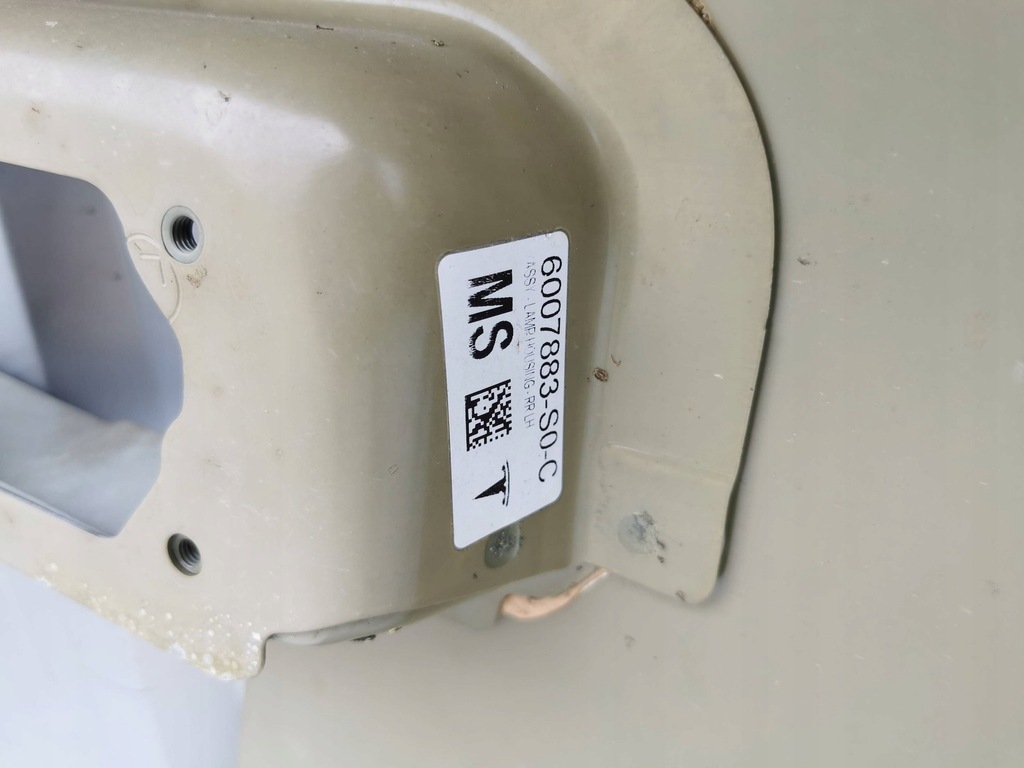 фото №7, Tesla s крыло задний левый обшивка левый задняя