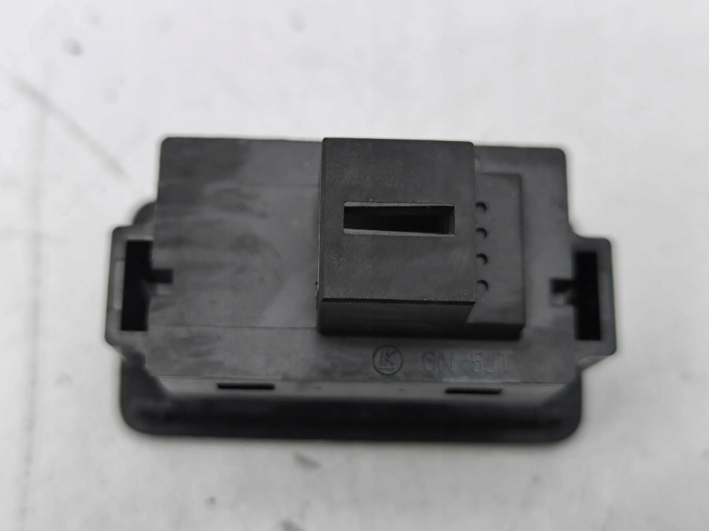 фото №7, Audi a7 s7 4g 2013 кнопка открывания крышки багажника