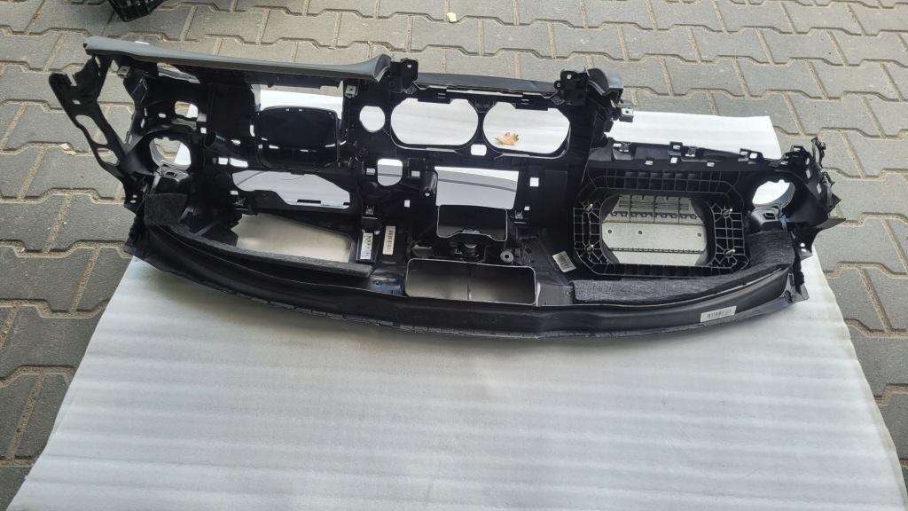 фото №11, Консоль mercedes w213 dbge030307 europa оригинал демонтаж