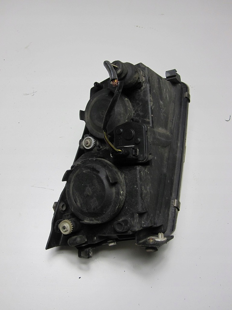 фото №7, Лампа передняя левая vw passat b5 00r