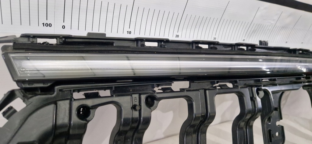 фото №7, Mercedes eqa 243 лампа накладка led перед + каркас решётка